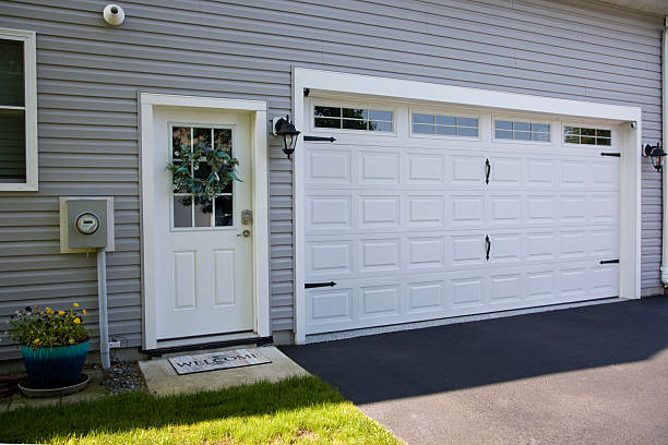 24/7 Emergency Garage Door Panel Replacement experts in Tehaleh, WA